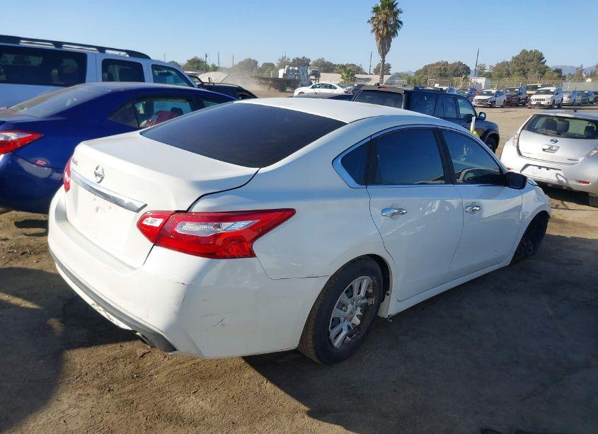 Photo 4 of 2016 Nissan Altima (VIN 1N4AL3AP0GC165473)