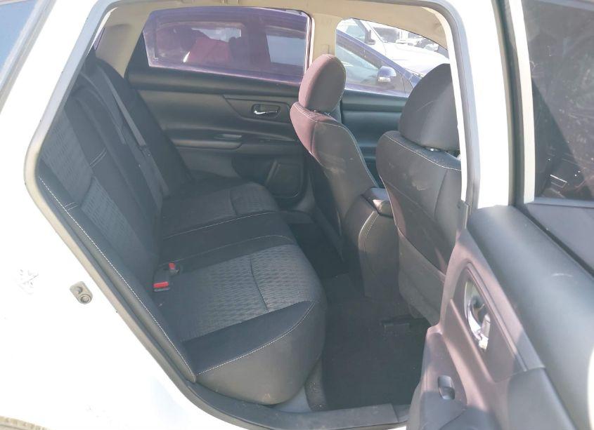 Photo 8 of 2016 Nissan Altima (VIN 1N4AL3AP0GC165473)