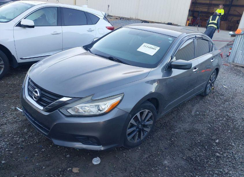 Photo 2 of 2016 Nissan Altima (VIN 1N4AL3AP0GC167627)