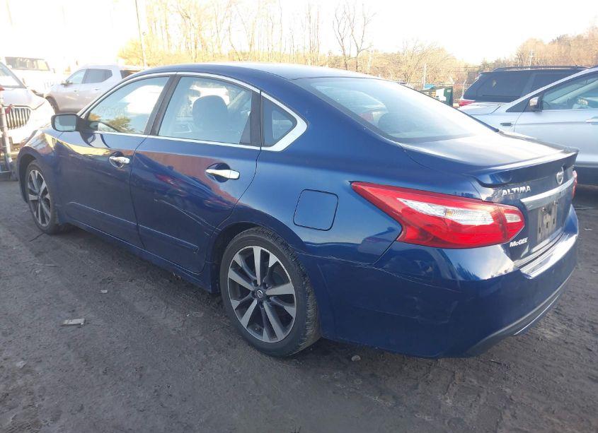 Photo 3 of 2016 Nissan Altima 2.5 SR (VIN 1N4AL3AP0GC181771)