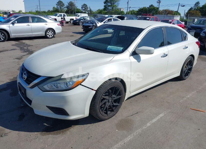 Photo 2 of 2016 Nissan Altima 2.5 S (VIN 1N4AL3AP0GC187327)