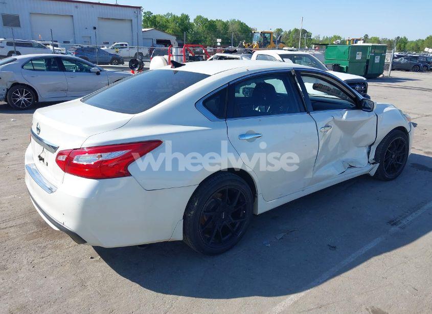 Photo 4 of 2016 Nissan Altima 2.5 S (VIN 1N4AL3AP0GC187327)