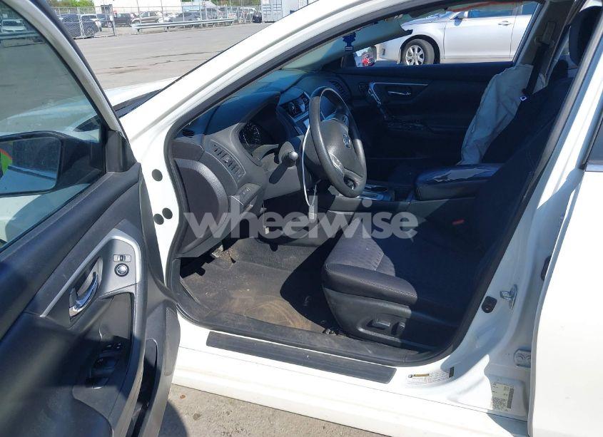 Photo 5 of 2016 Nissan Altima 2.5 S (VIN 1N4AL3AP0GC187327)