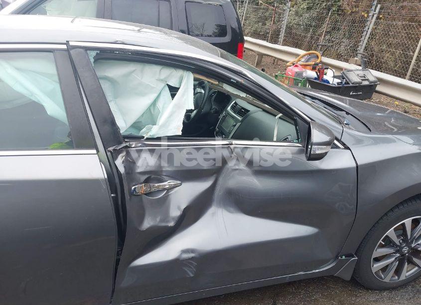 Photo 18 of 2016 Nissan Altima 2.5 SV (VIN 1N4AL3AP0GC195816)