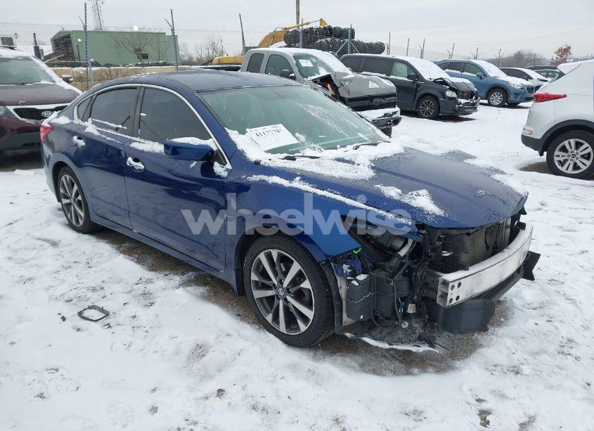 2016 Nissan Altima 2.5 SR (VIN 1N4AL3AP0GC206068) main photo