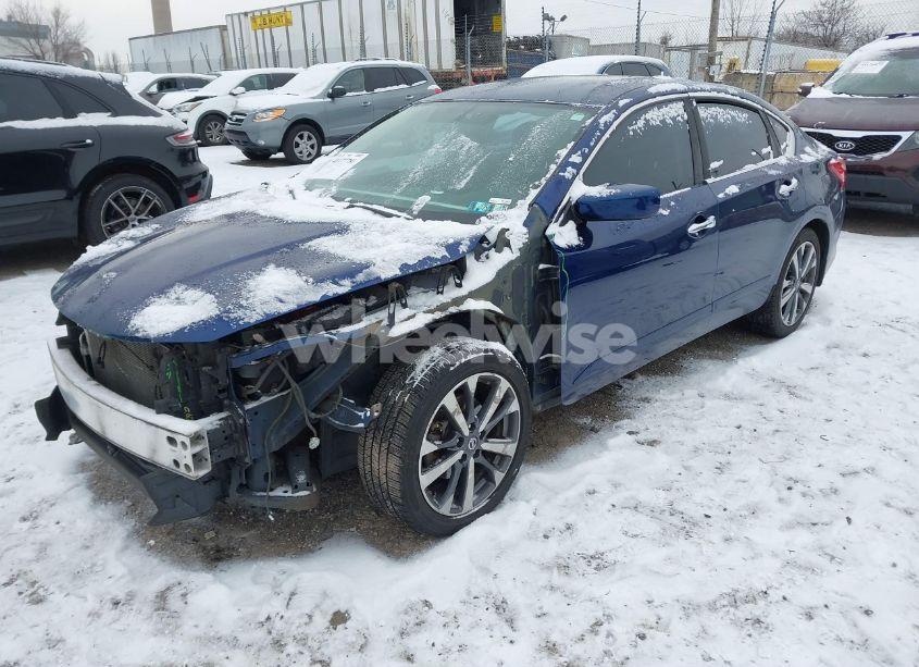 Photo 2 of 2016 Nissan Altima 2.5 SR (VIN 1N4AL3AP0GC206068)