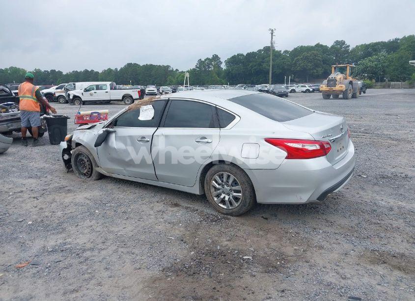 Photo 3 of 2016 Nissan Altima 2.5/2.5 S/2.5 SL/2.5 SR/2.5 SV (VIN 1N4AL3AP0GC217166)