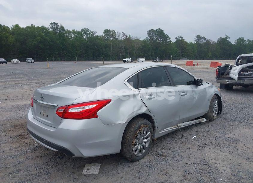 Photo 4 of 2016 Nissan Altima 2.5/2.5 S/2.5 SL/2.5 SR/2.5 SV (VIN 1N4AL3AP0GC217166)