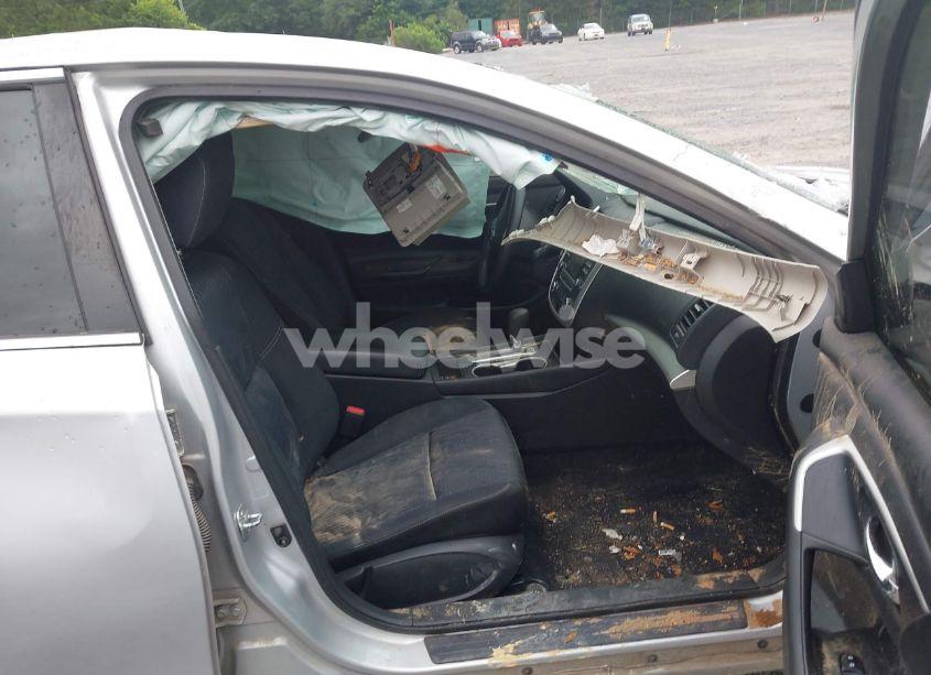 Photo 5 of 2016 Nissan Altima 2.5/2.5 S/2.5 SL/2.5 SR/2.5 SV (VIN 1N4AL3AP0GC217166)