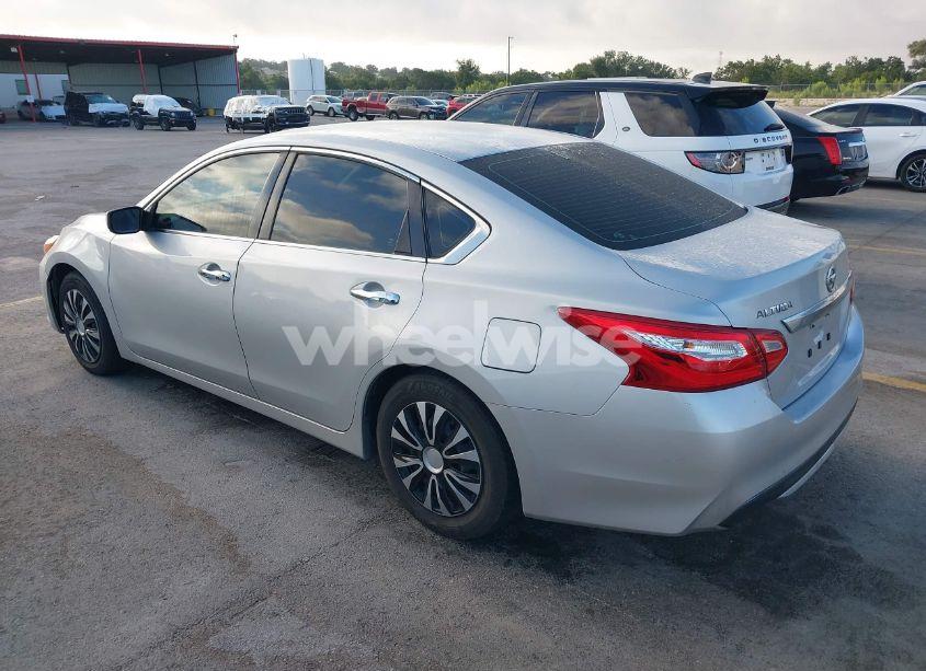 Photo 3 of 2016 Nissan Altima 2.5/2.5 S/2.5 SL/2.5 SR/2.5 SV (VIN 1N4AL3AP0GC234694)