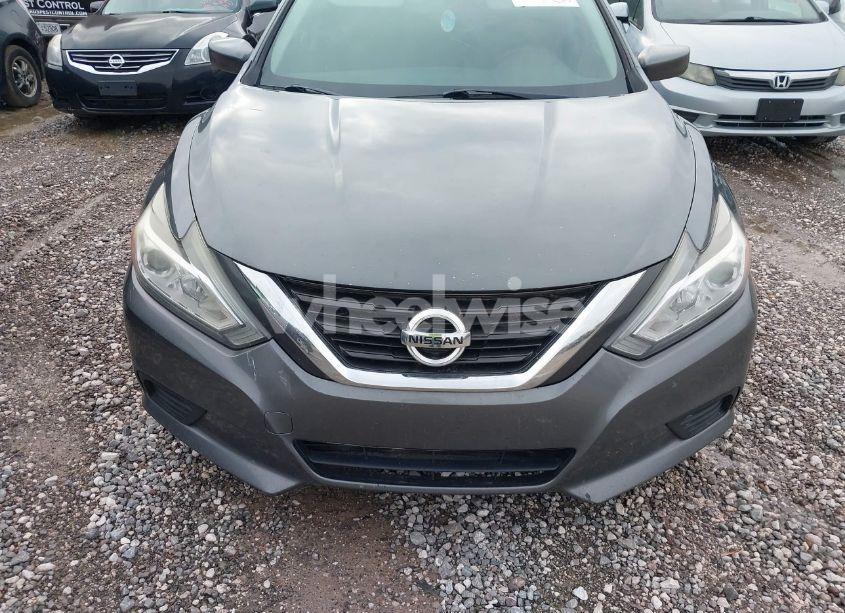 Photo 6 of 2016 Nissan Altima 2.5/2.5 S/2.5 SL/2.5 SR/2.5 SV (VIN 1N4AL3AP0GC235666)