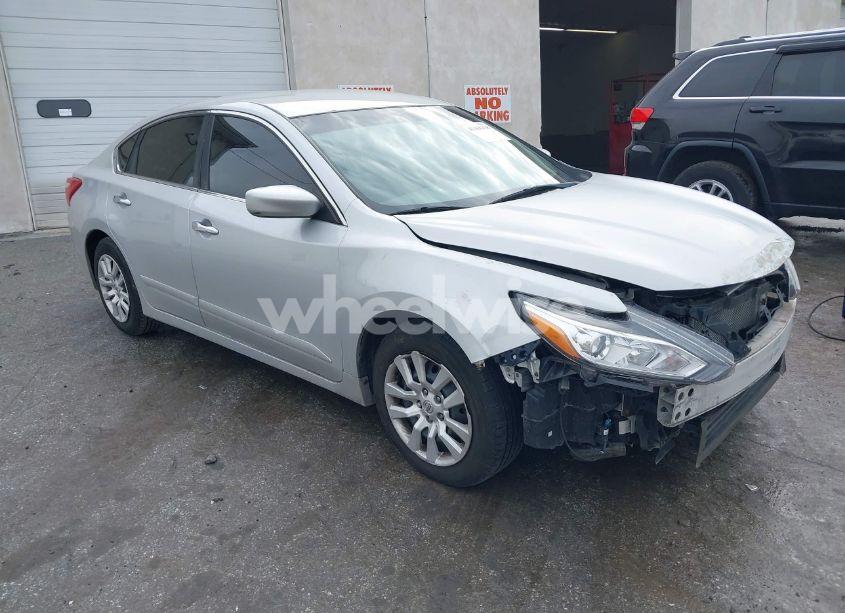 2016 Nissan Altima 2.5/2.5 S/2.5 SL/2.5 SR/2.5 SV (VIN 1N4AL3AP0GC244576) main photo