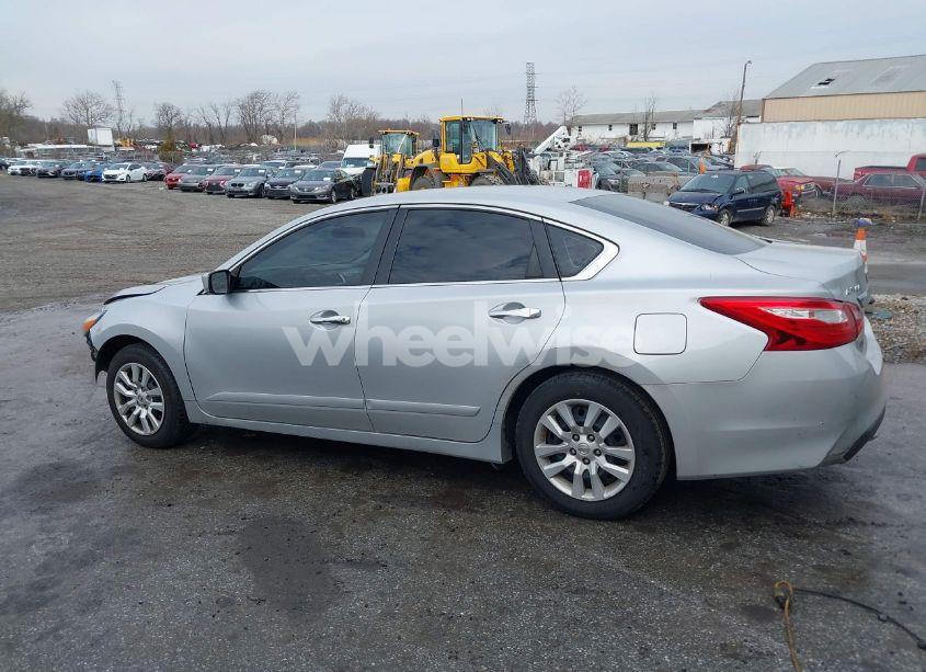 Photo 14 of 2016 Nissan Altima 2.5/2.5 S/2.5 SL/2.5 SR/2.5 SV (VIN 1N4AL3AP0GC244576)