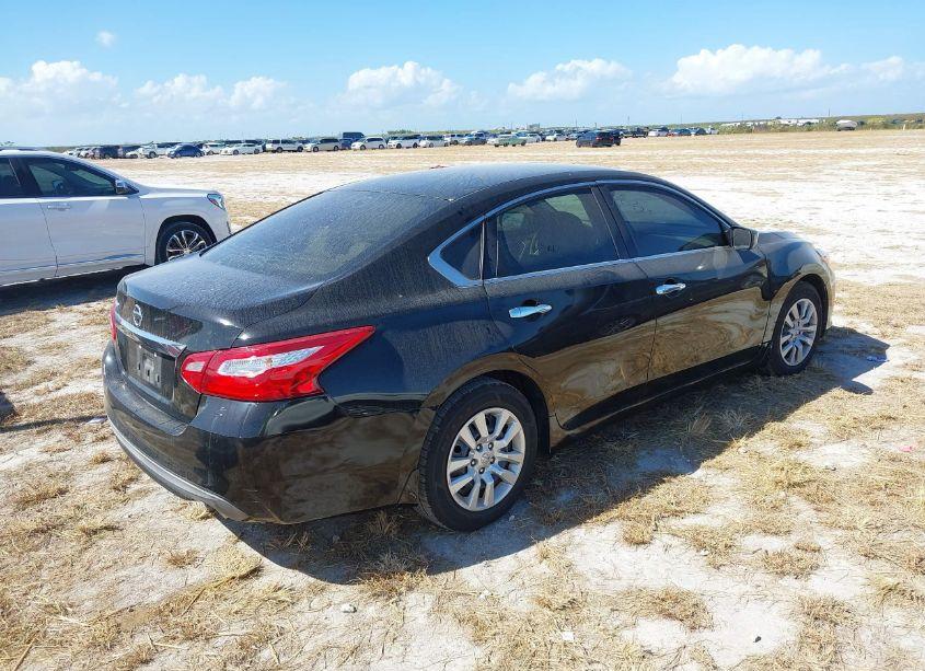 Photo 4 of 2016 Nissan Altima 2.5 S (VIN 1N4AL3AP0GC254329)