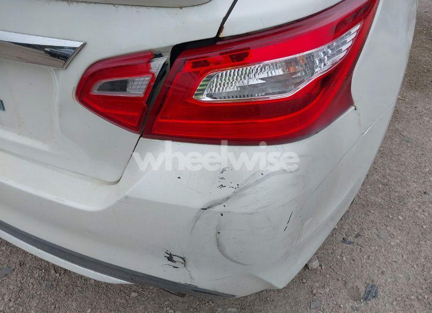 Photo 15 of 2016 Nissan Altima 2.5 SR (VIN 1N4AL3AP0GC262074)