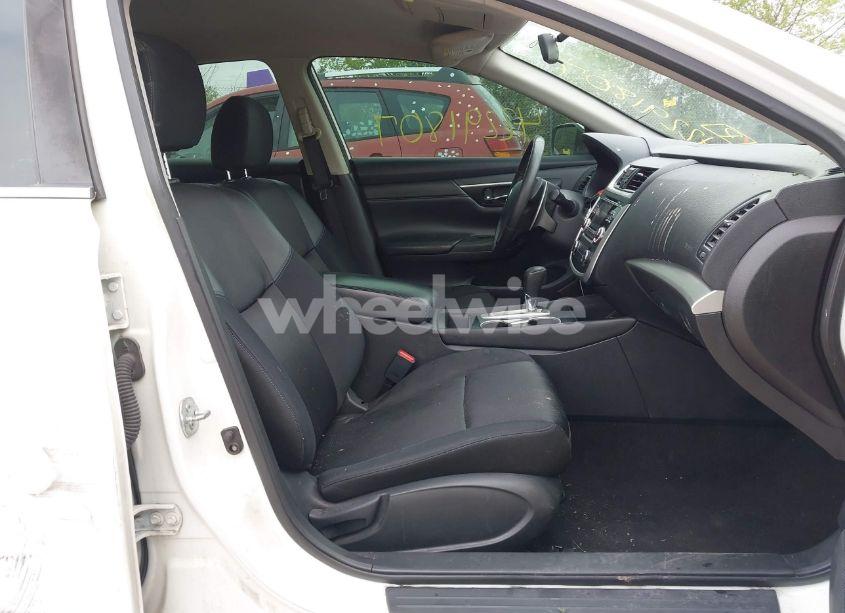 Photo 5 of 2016 Nissan Altima 2.5 SR (VIN 1N4AL3AP0GC262074)