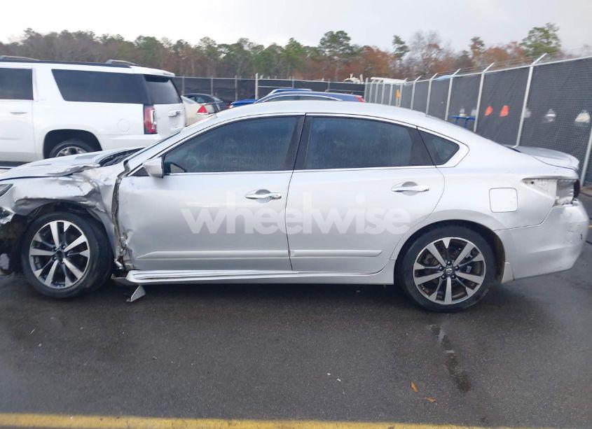 Photo 14 of 2016 Nissan Altima 2.5 SR (VIN 1N4AL3AP0GC263676)