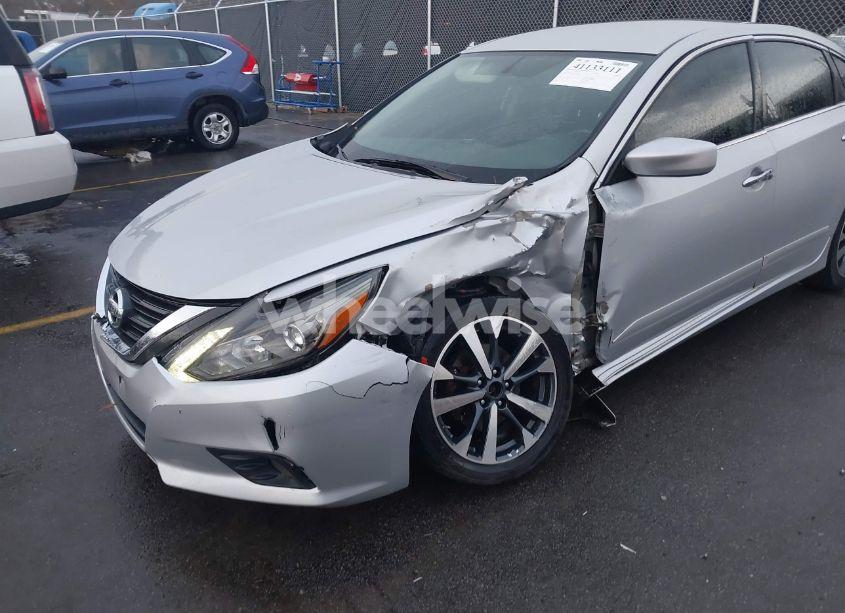 Photo 6 of 2016 Nissan Altima 2.5 SR (VIN 1N4AL3AP0GC263676)
