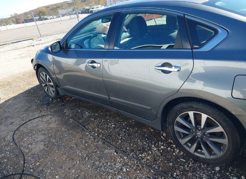 Photo 15 of 2016 Nissan Altima 2.5 SV (VIN 1N4AL3AP0GC289470)
