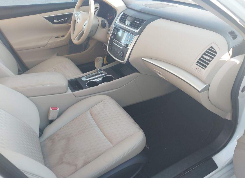 Photo 5 of 2016 Nissan Altima 2.5 S (VIN 1N4AL3AP0GC289839)