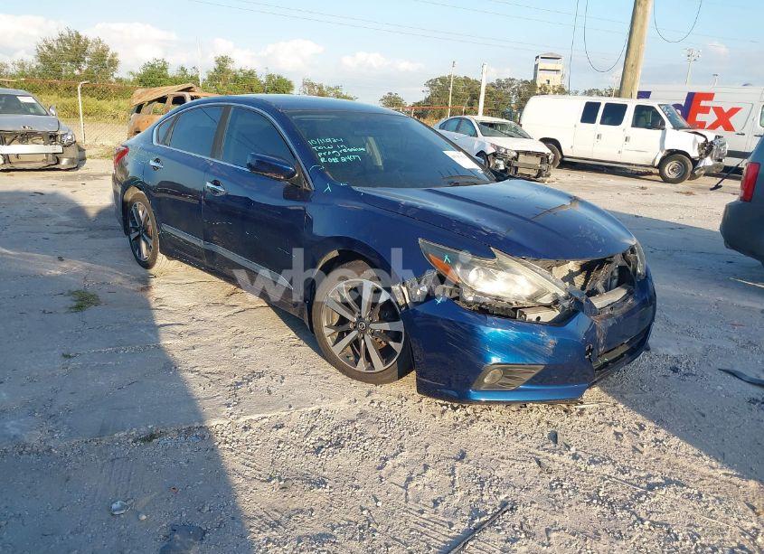 2016 Nissan Altima 2.5 SR (VIN 1N4AL3AP0GC289940) main photo