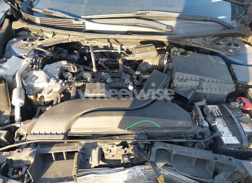 Photo 10 of 2016 Nissan Altima 2.5 SR (VIN 1N4AL3AP0GC289940)