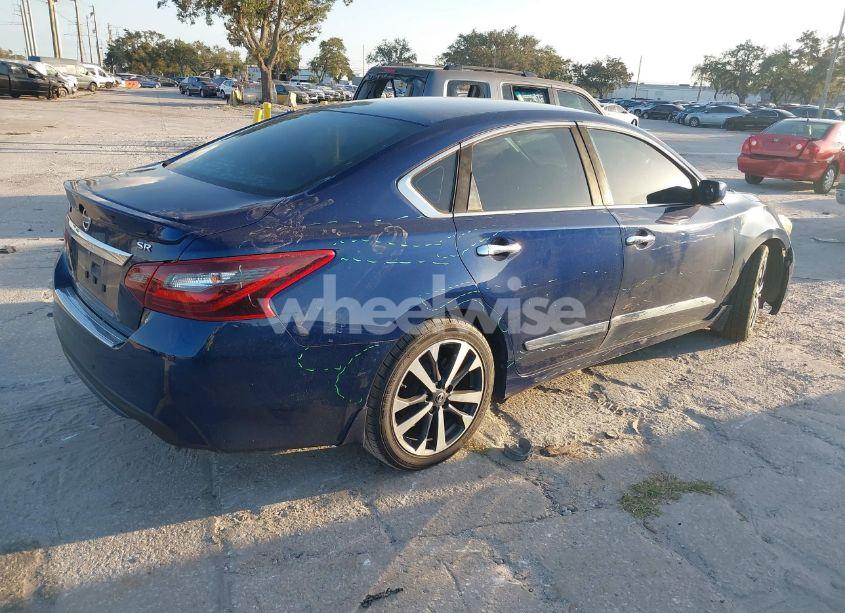 Photo 4 of 2016 Nissan Altima 2.5 SR (VIN 1N4AL3AP0GC289940)