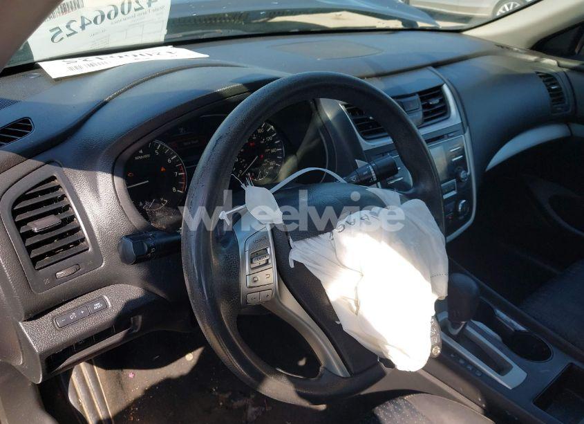 Photo 17 of 2016 Nissan Altima 2.5/2.5 S/2.5 SL/2.5 SR/2.5 SV (VIN 1N4AL3AP0GN326702)