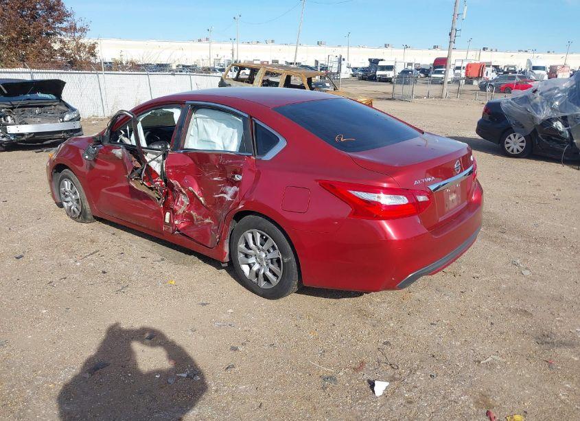 Photo 3 of 2016 Nissan Altima 2.5/2.5 S/2.5 SL/2.5 SR/2.5 SV (VIN 1N4AL3AP0GN327042)