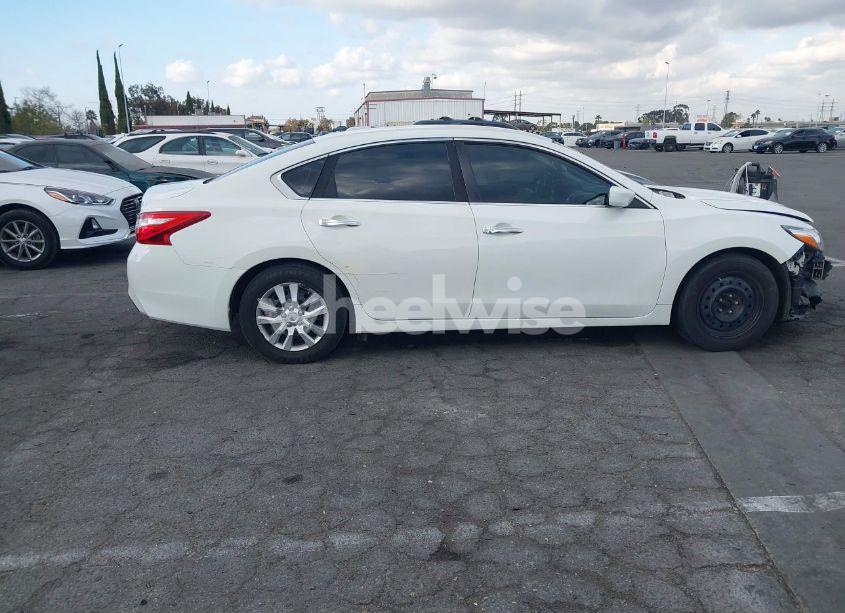 Photo 14 of 2016 Nissan Altima 2.5/2.5 S/2.5 SL/2.5 SR/2.5 SV (VIN 1N4AL3AP0GN327087)