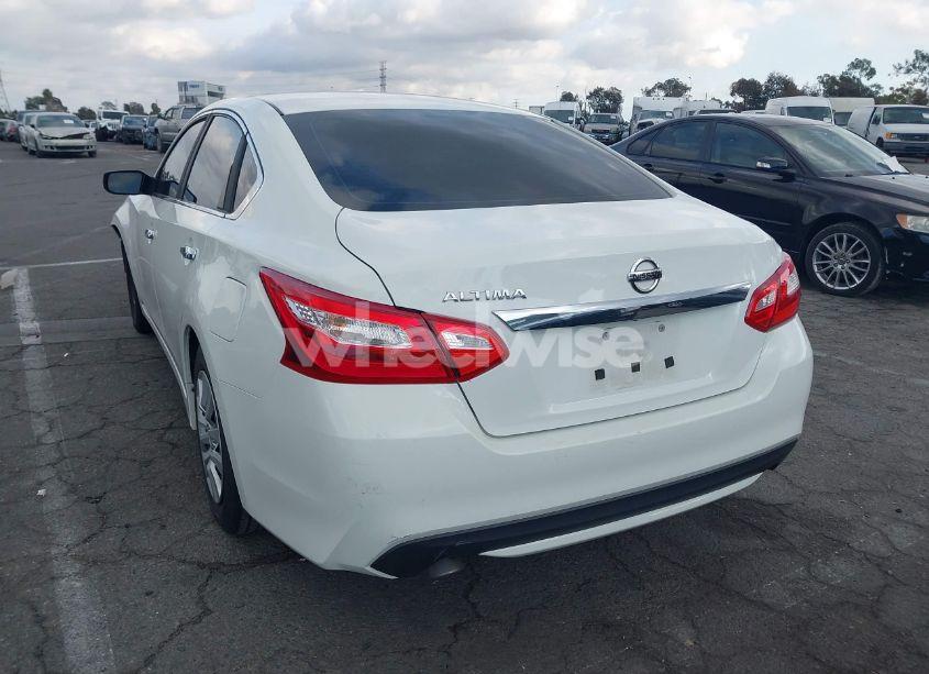 Photo 3 of 2016 Nissan Altima 2.5/2.5 S/2.5 SL/2.5 SR/2.5 SV (VIN 1N4AL3AP0GN327087)