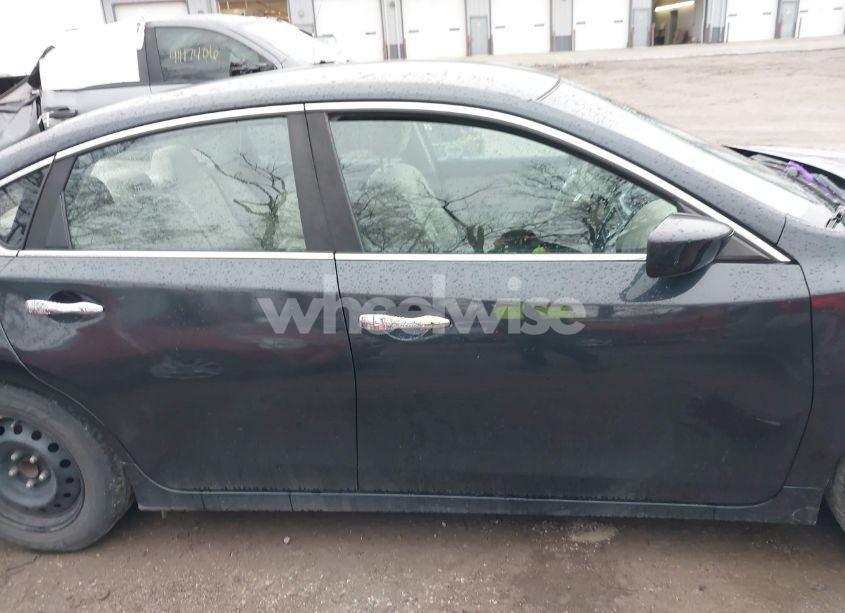 Photo 14 of 2016 Nissan Altima 2.5/2.5 S/2.5 SL/2.5 SR/2.5 SV (VIN 1N4AL3AP0GN337229)