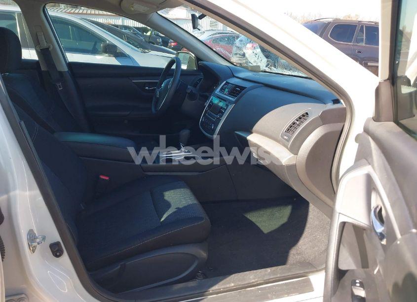 Photo 5 of 2016 Nissan Altima 2.5 S (VIN 1N4AL3AP0GN340552)