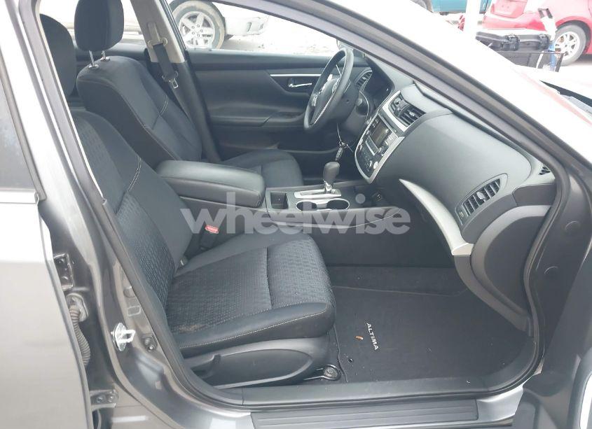 Photo 5 of 2016 Nissan Altima 2.5/2.5 S/2.5 SL/2.5 SR/2.5 SV (VIN 1N4AL3AP0GN350787)