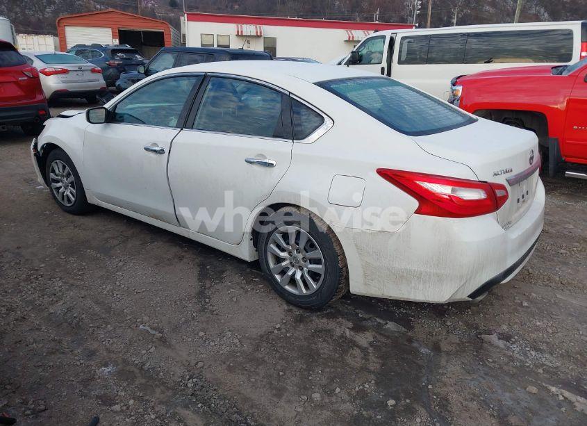 Photo 3 of 2016 Nissan Altima 2.5/2.5 S/2.5 SL/2.5 SR/2.5 SV (VIN 1N4AL3AP0GN368609)