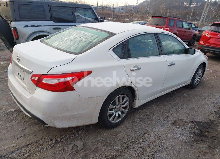 Photo 4 of 2016 Nissan Altima 2.5/2.5 S/2.5 SL/2.5 SR/2.5 SV (VIN 1N4AL3AP0GN368609)