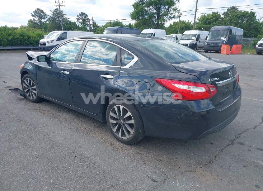 Photo 3 of 2017 Nissan Altima 2.5/2.5 S/2.5 SL/2.5 SR/2.5 SV (VIN 1N4AL3AP0HC112371)