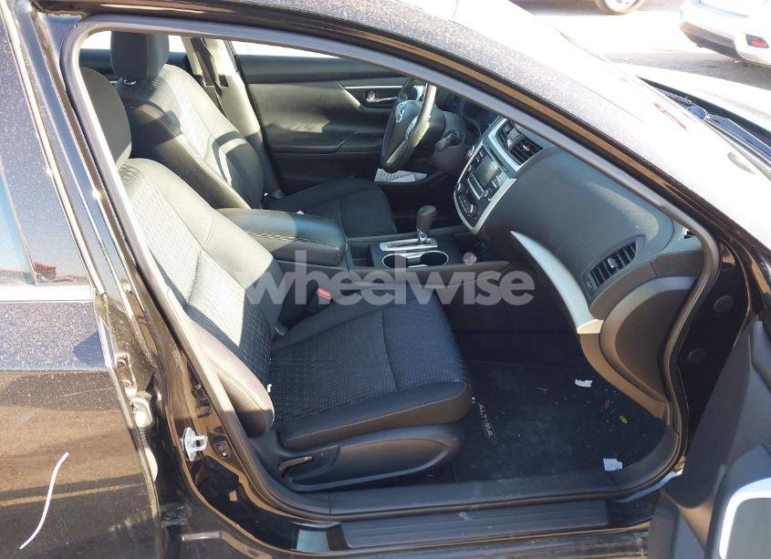 Photo 5 of 2017 Nissan Altima 2.5/2.5 S/2.5 SL/2.5 SR/2.5 SV (VIN 1N4AL3AP0HC113830)