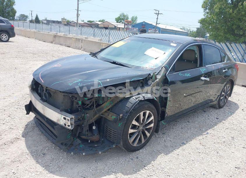 Photo 2 of 2017 Nissan Altima 2.5 SL (VIN 1N4AL3AP0HC121152)