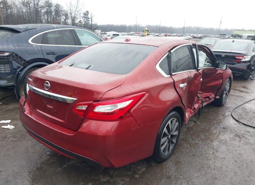 Photo 6 of 2017 Nissan Altima 2.5/2.5 S/2.5 SL/2.5 SR/2.5 SV (VIN 1N4AL3AP0HC123581)