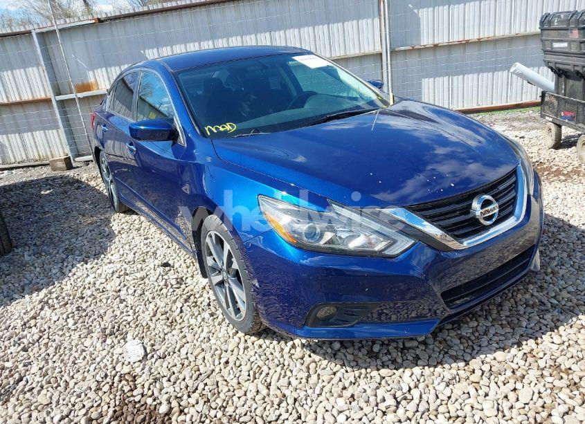 2017 Nissan Altima 2.5 SR (VIN 1N4AL3AP0HC130904) main photo