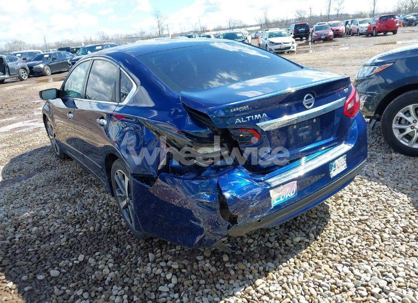 Photo 3 of 2017 Nissan Altima 2.5 SR (VIN 1N4AL3AP0HC130904)