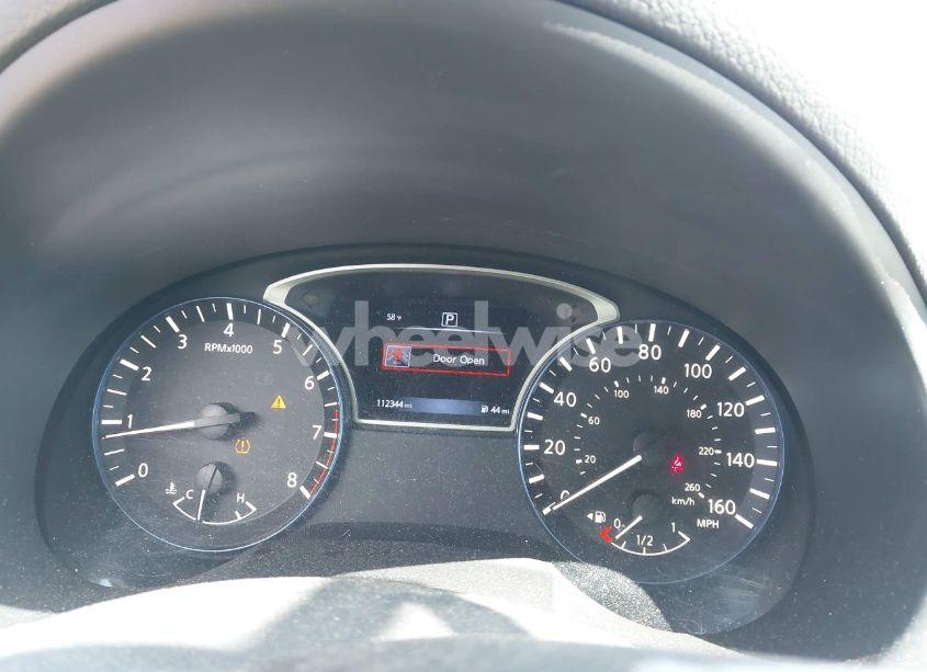 Photo 7 of 2017 Nissan Altima 2.5 SR (VIN 1N4AL3AP0HC130904)