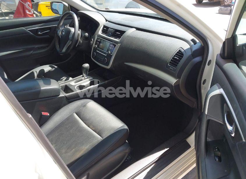 Photo 5 of 2017 Nissan Altima 2.5 SR (VIN 1N4AL3AP0HC154247)