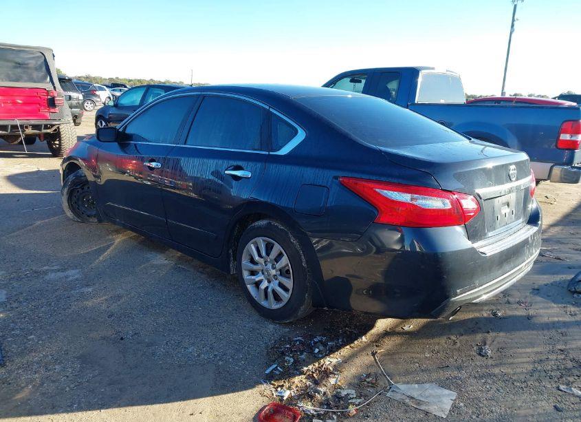 Photo 3 of 2017 Nissan Altima 2.5 S (VIN 1N4AL3AP0HC157844)