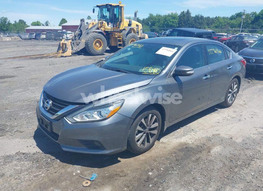Photo 2 of 2017 Nissan Altima 2.5 SV (VIN 1N4AL3AP0HC158475)