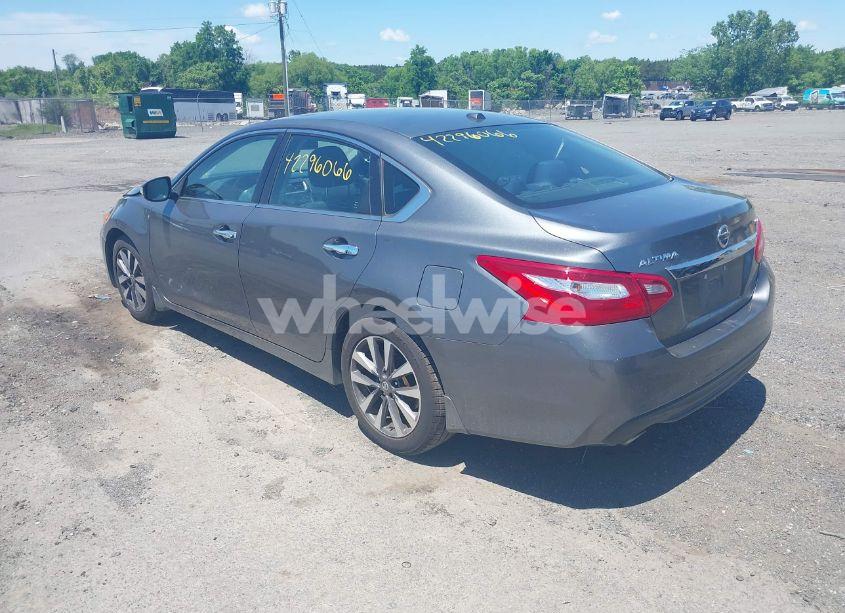 Photo 3 of 2017 Nissan Altima 2.5 SV (VIN 1N4AL3AP0HC158475)