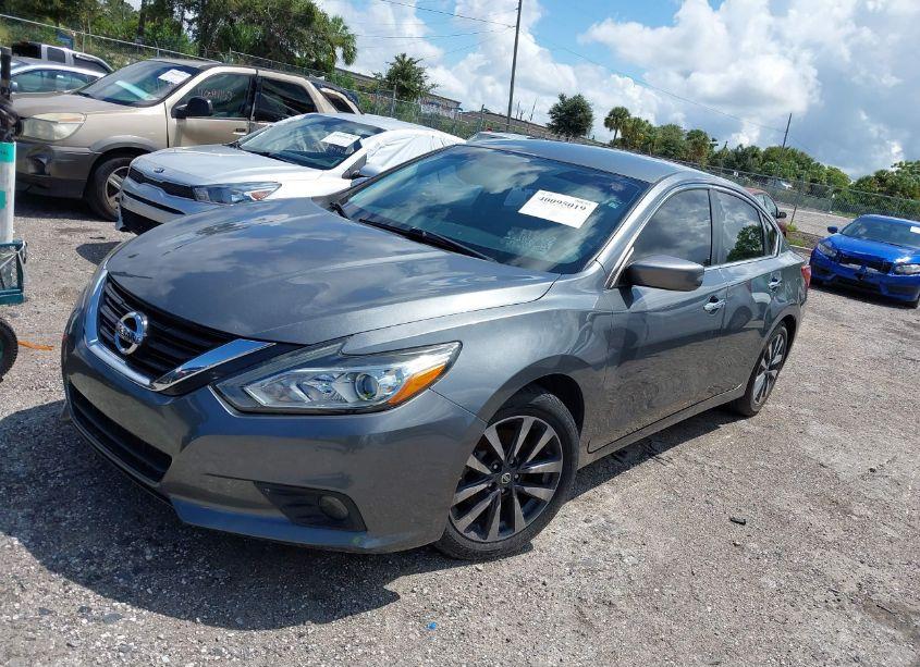 Photo 2 of 2017 Nissan Altima 2.5 SV (VIN 1N4AL3AP0HC185367)