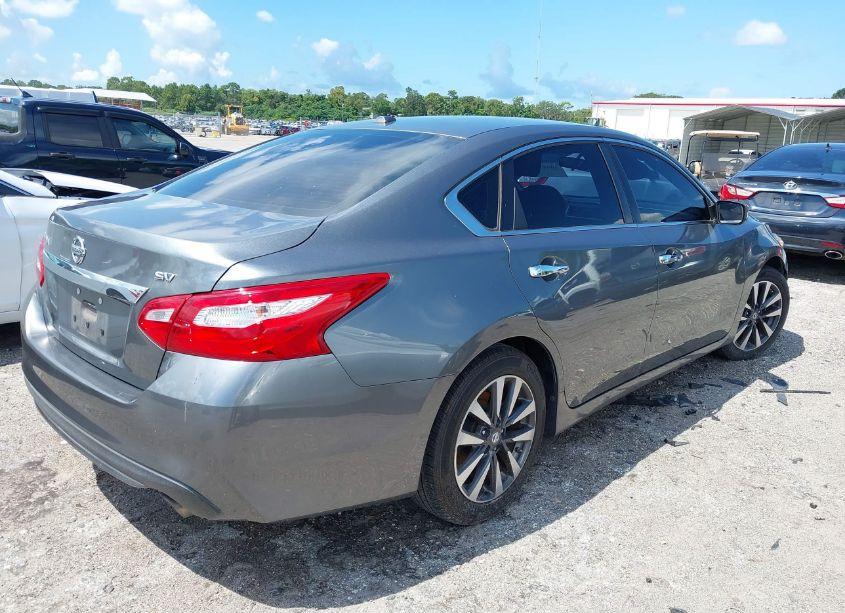Photo 4 of 2017 Nissan Altima 2.5 SV (VIN 1N4AL3AP0HC185367)