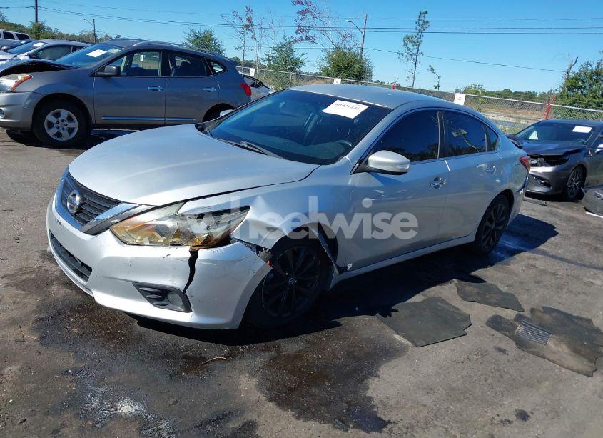 Photo 2 of 2017 Nissan Altima 2.5 SL (VIN 1N4AL3AP0HC188107)